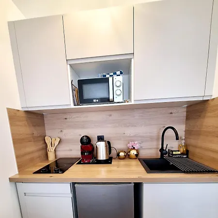 Daire Fantasia With Private Car-park - 15min To Disneyland By Bus Number 2233 Montévrain